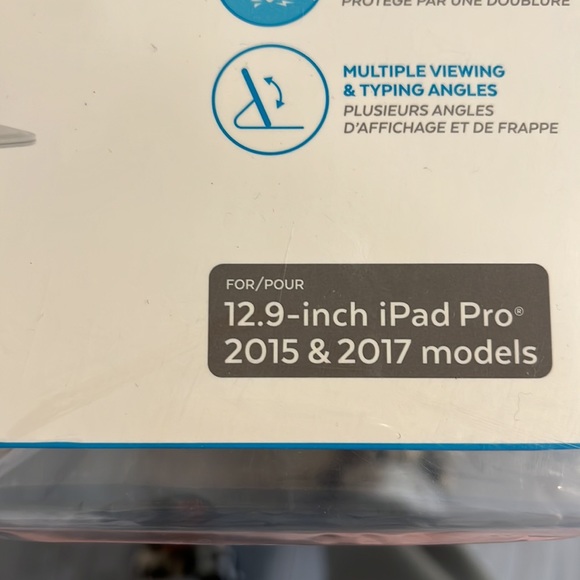 Speck slim protective case for iPad Pro 12.9 inch - Picture 2 of 2